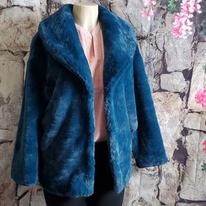New Heartloom Ava Faux fur coat Size XS